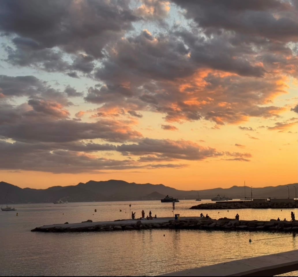 Coucher de soleil sur la baie de Cannes